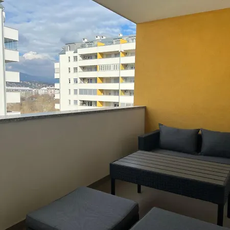 Appartamento Lux Hill Skyline - Free Private Parking Zagabria Esterno foto