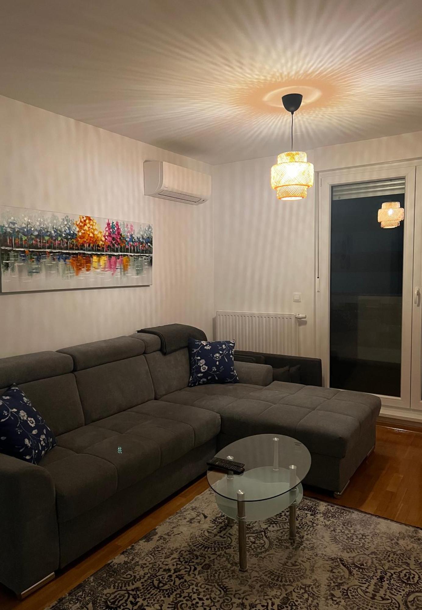 Lux Hill Skyline - Free Private Parking Appartamento